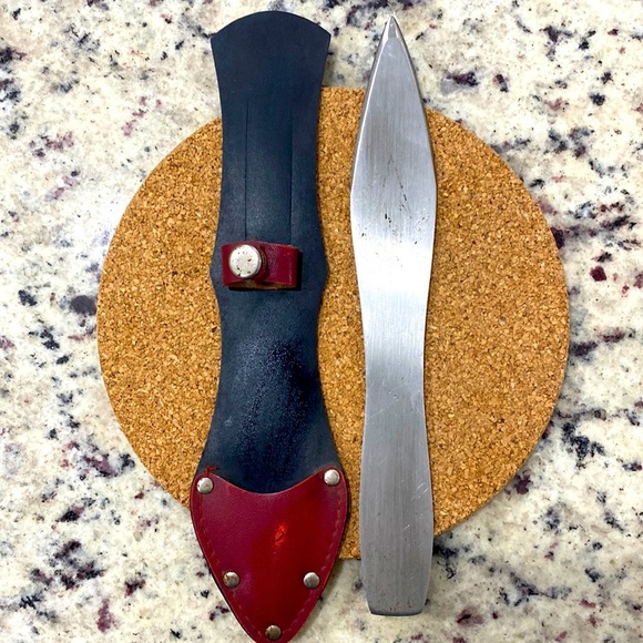 Other - Vintage Throwing Knife with leather holster